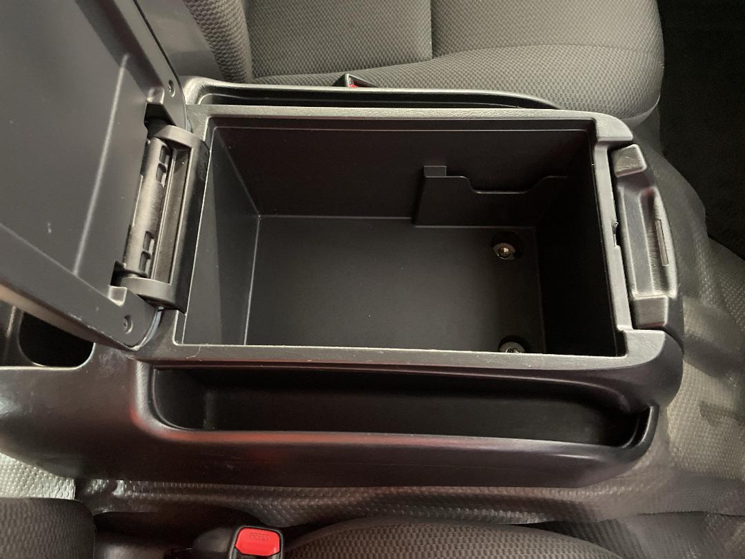 Photo '30' of Toyota Hiace Photo '30' of Toyota Hiace