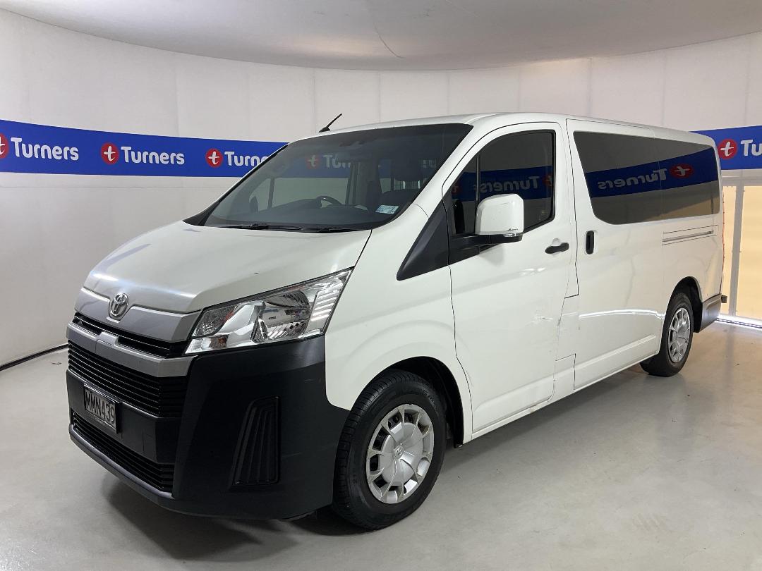 Photo '4' of Toyota Hiace