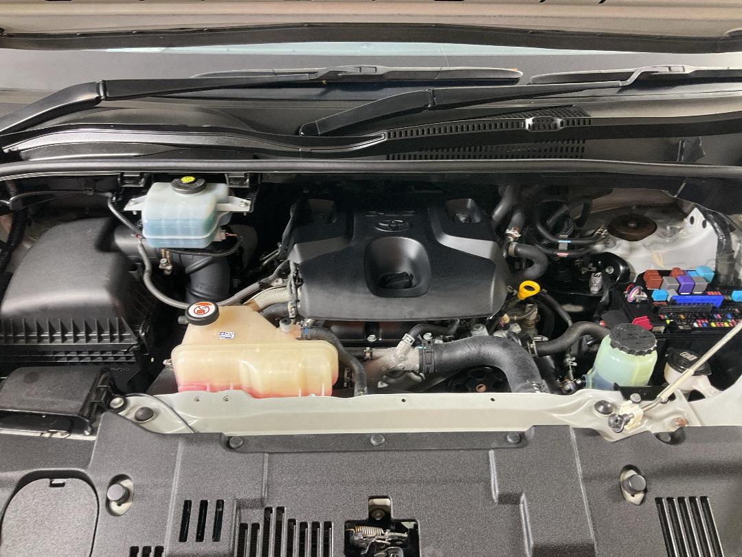 Photo '13' of Toyota Hiace