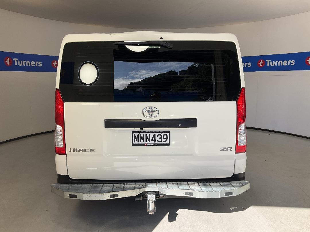 Photo '6' of Toyota Hiace