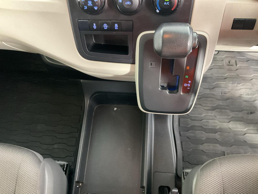 Photo '18' of Toyota Hiace