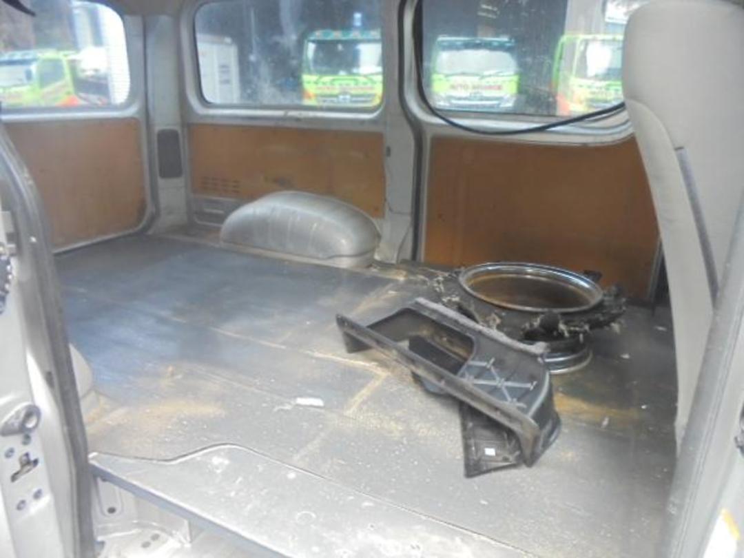 Photo '9' of Toyota Hiace ZR GVN