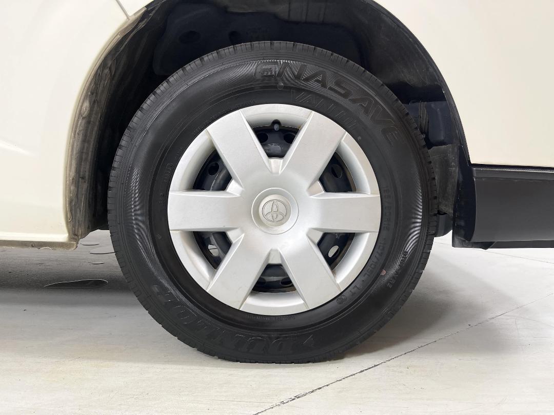 Photo '9' of Toyota Hiace