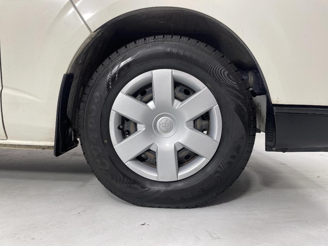 Photo '9' of Toyota Hiace