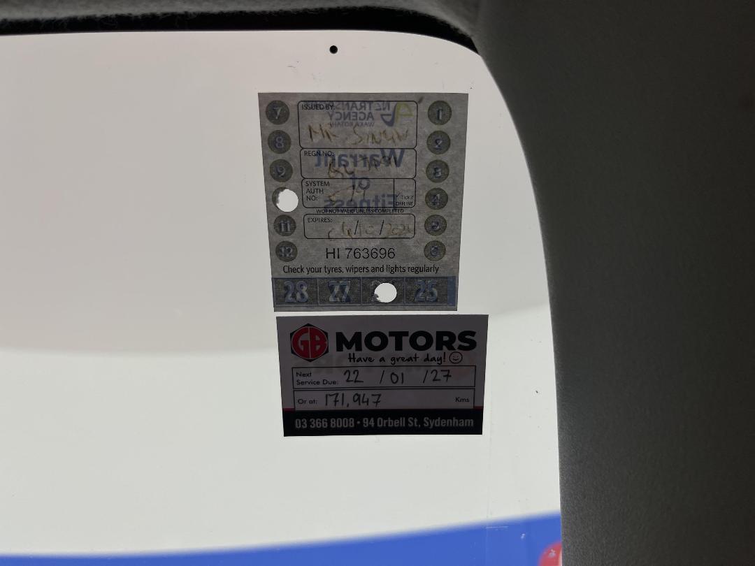 Photo '24' of Toyota Hiace