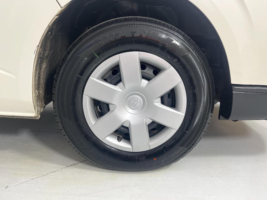 Photo '9' of Toyota Hiace