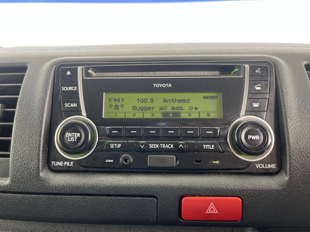 Photo '23' of Toyota Hiace