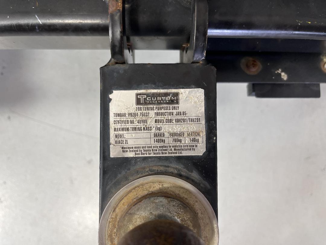 Photo '38' of Toyota Hiace