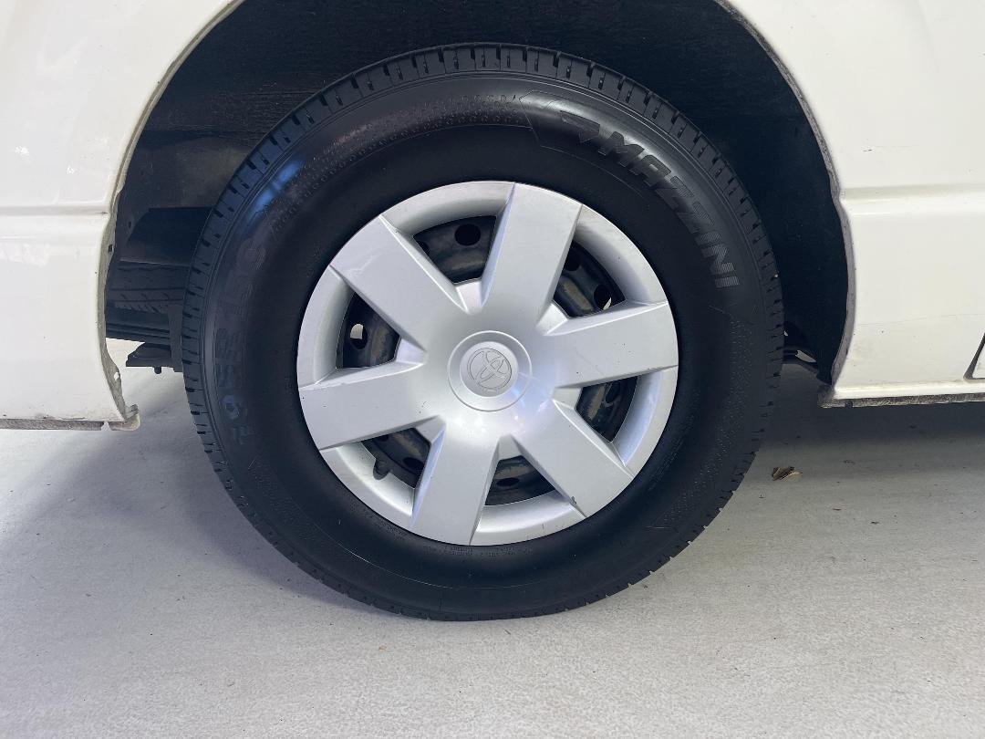 Photo '12' of Toyota Hiace Photo '12' of Toyota Hiace