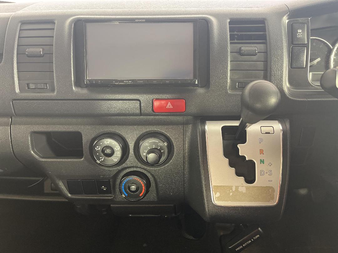 Photo '18' of Toyota Hiace Photo '18' of Toyota Hiace