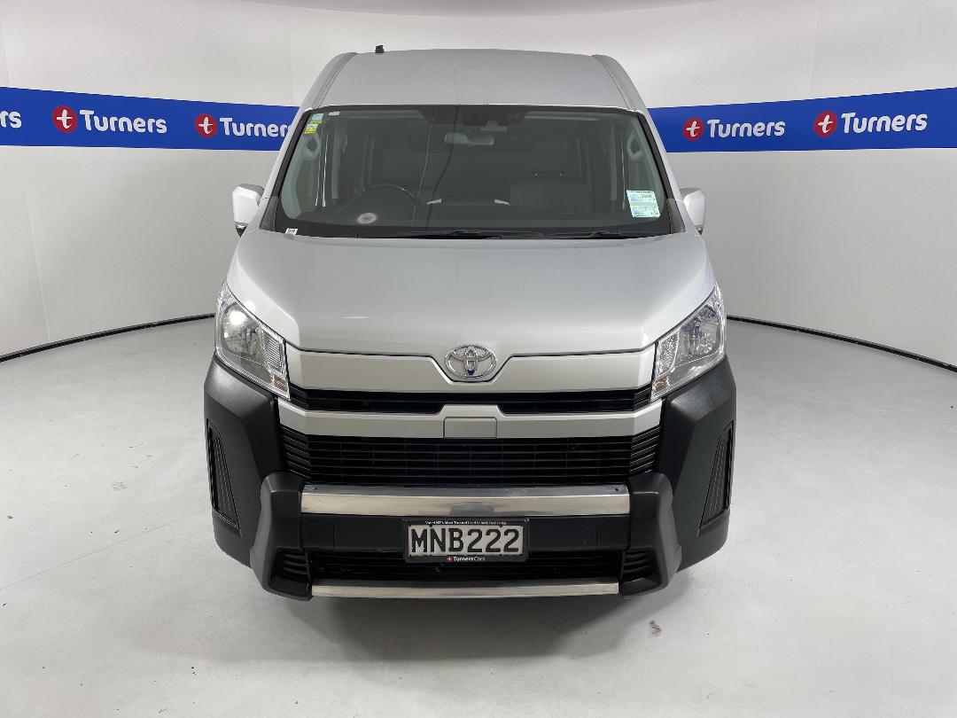 Photo '2' of Toyota Hiace