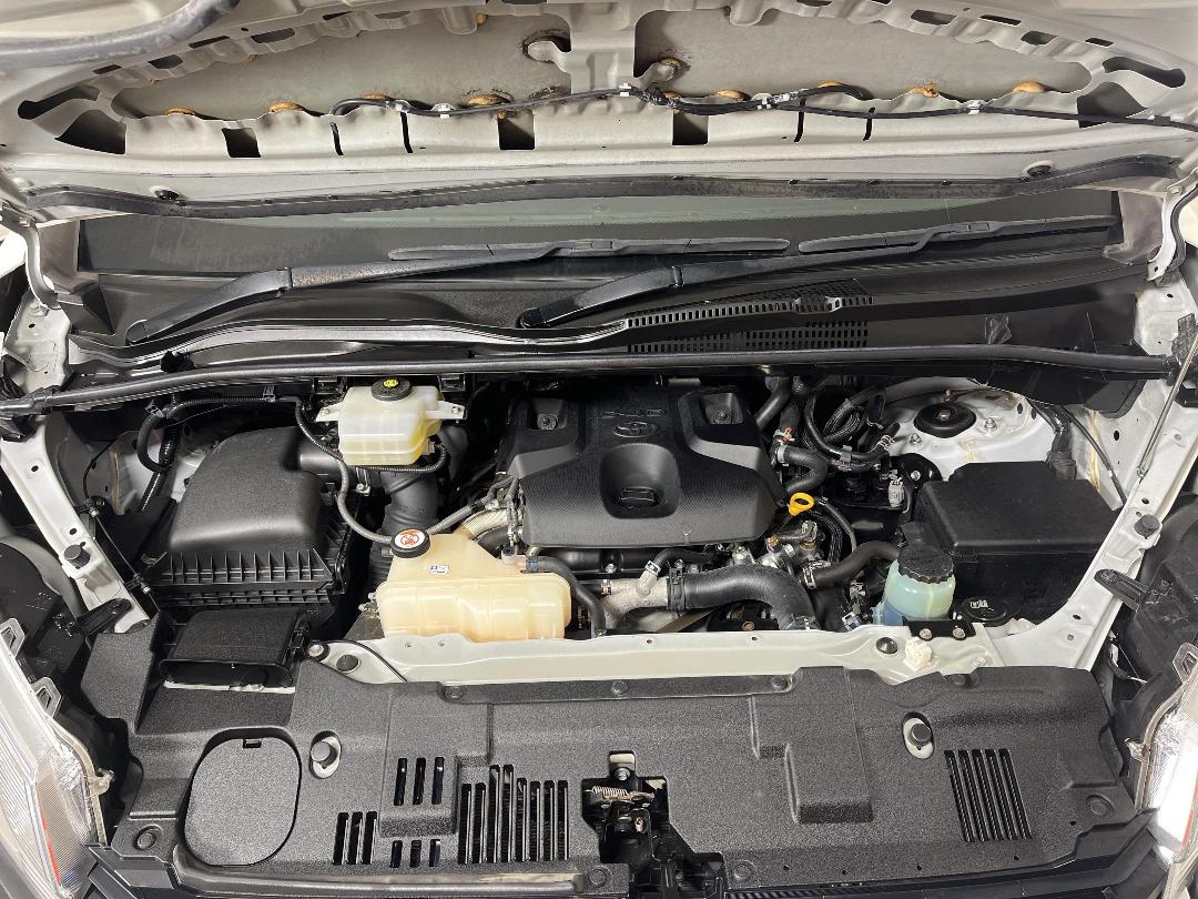 Photo '13' of Toyota Hiace