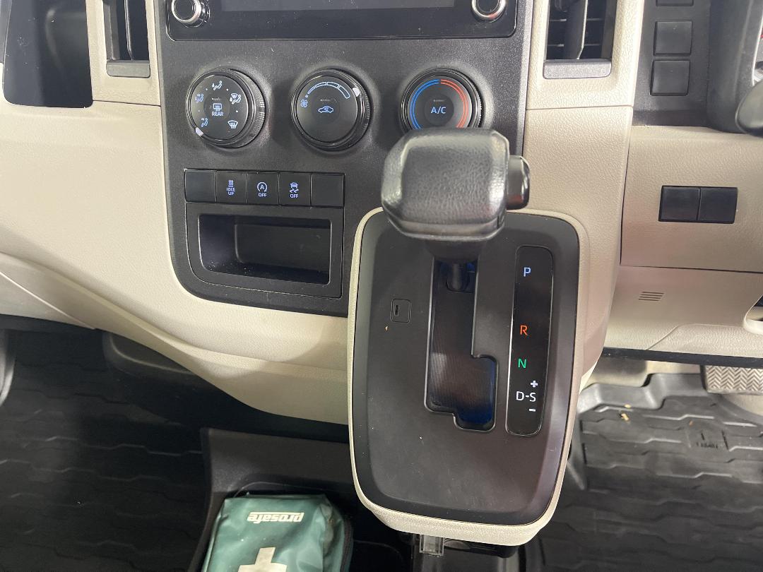 Photo '18' of Toyota Hiace