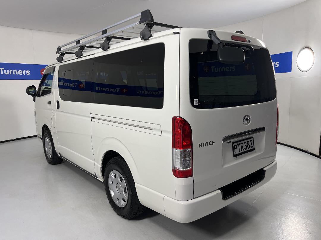 Photo '5' of Toyota Hiace