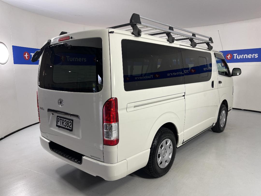 Photo '7' of Toyota Hiace