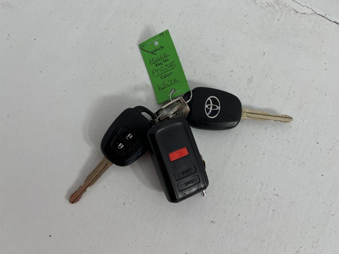 Photo '21' of Toyota Hiace