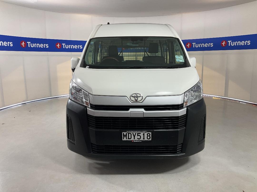 Photo '2' of Toyota Hiace