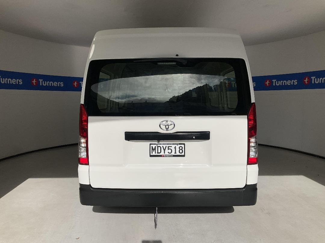 Photo '6' of Toyota Hiace