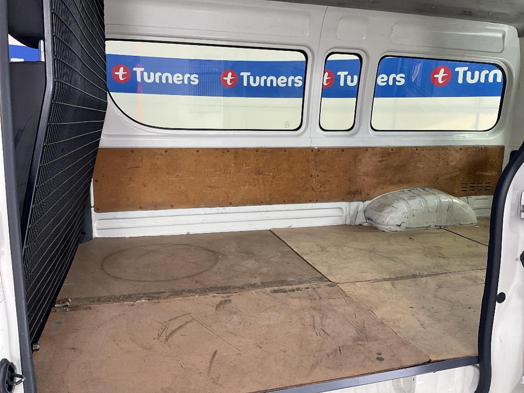 Photo '19' of Toyota Hiace