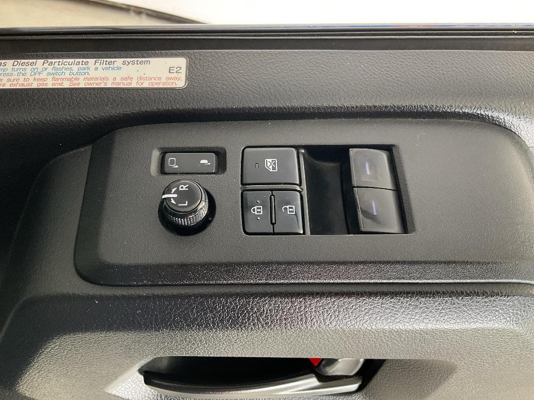 Photo '30' of Toyota Hiace