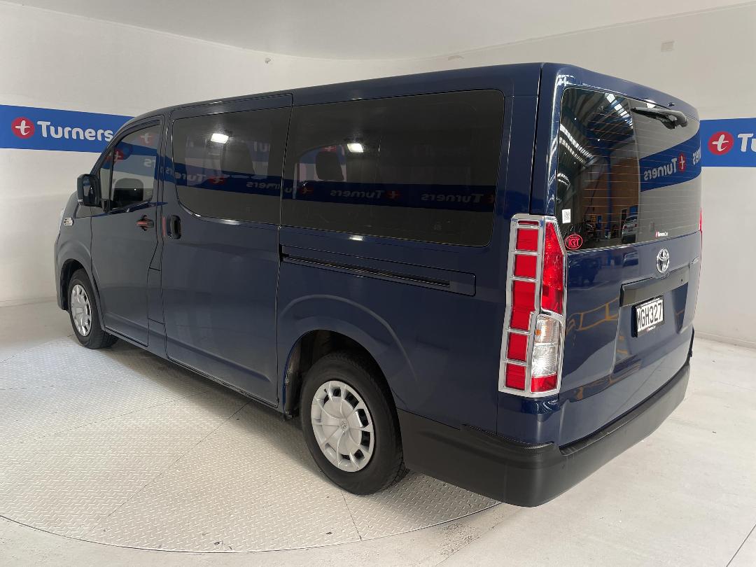 Photo '5' of Toyota Hiace Photo '5' of Toyota Hiace