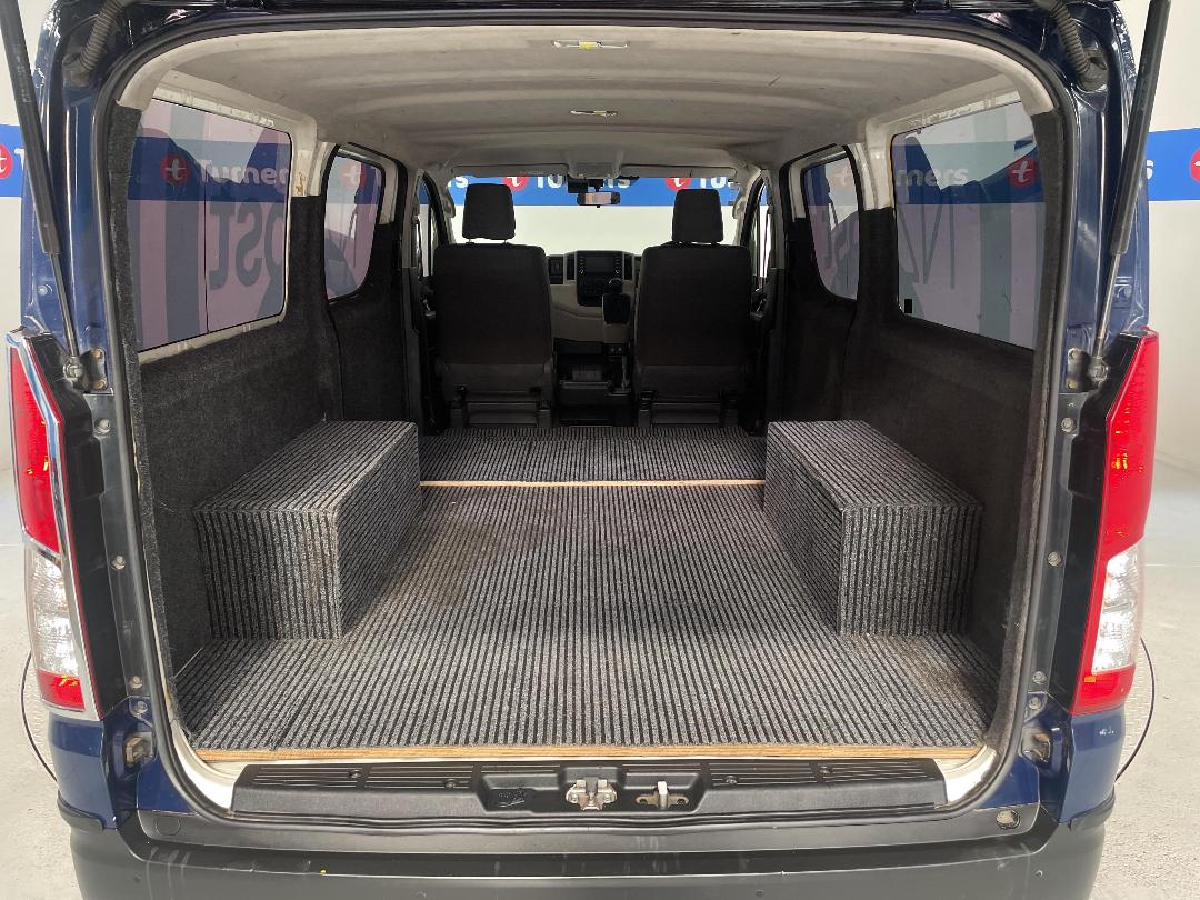 Photo '14' of Toyota Hiace Photo '14' of Toyota Hiace