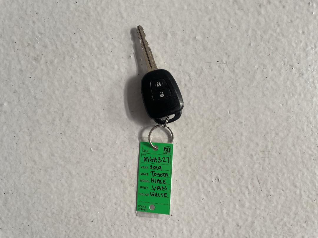 Photo '21' of Toyota Hiace Photo '21' of Toyota Hiace