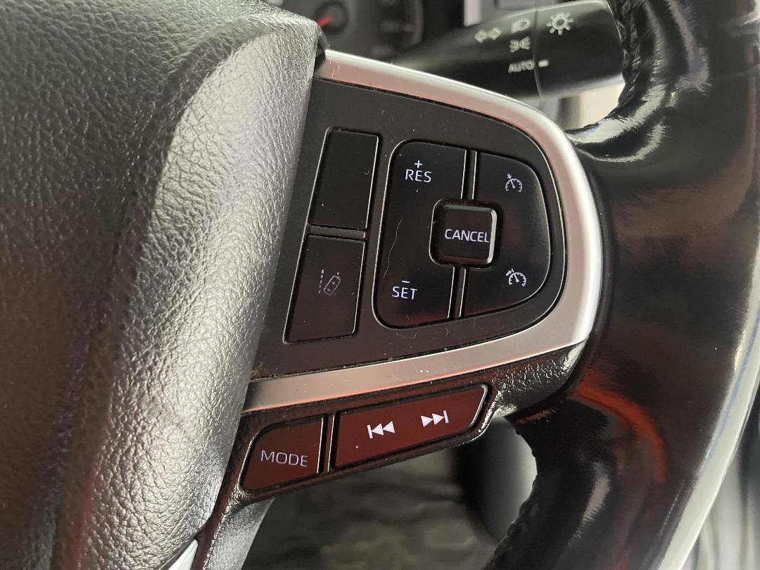 Photo '24' of Toyota Hiace Photo '24' of Toyota Hiace