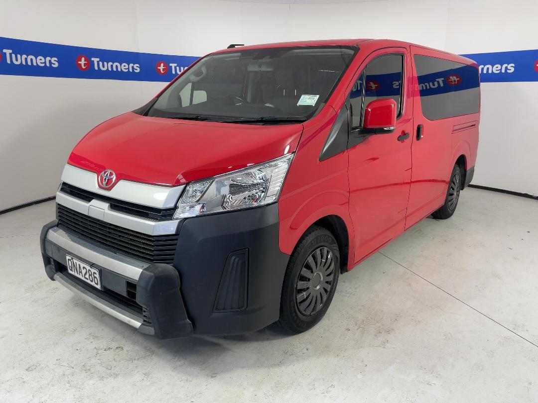 Photo '4' of Toyota Hiace