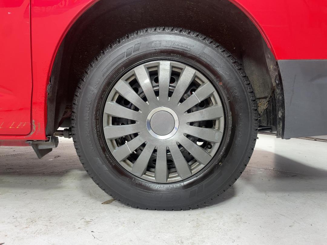 Photo '11' of Toyota Hiace