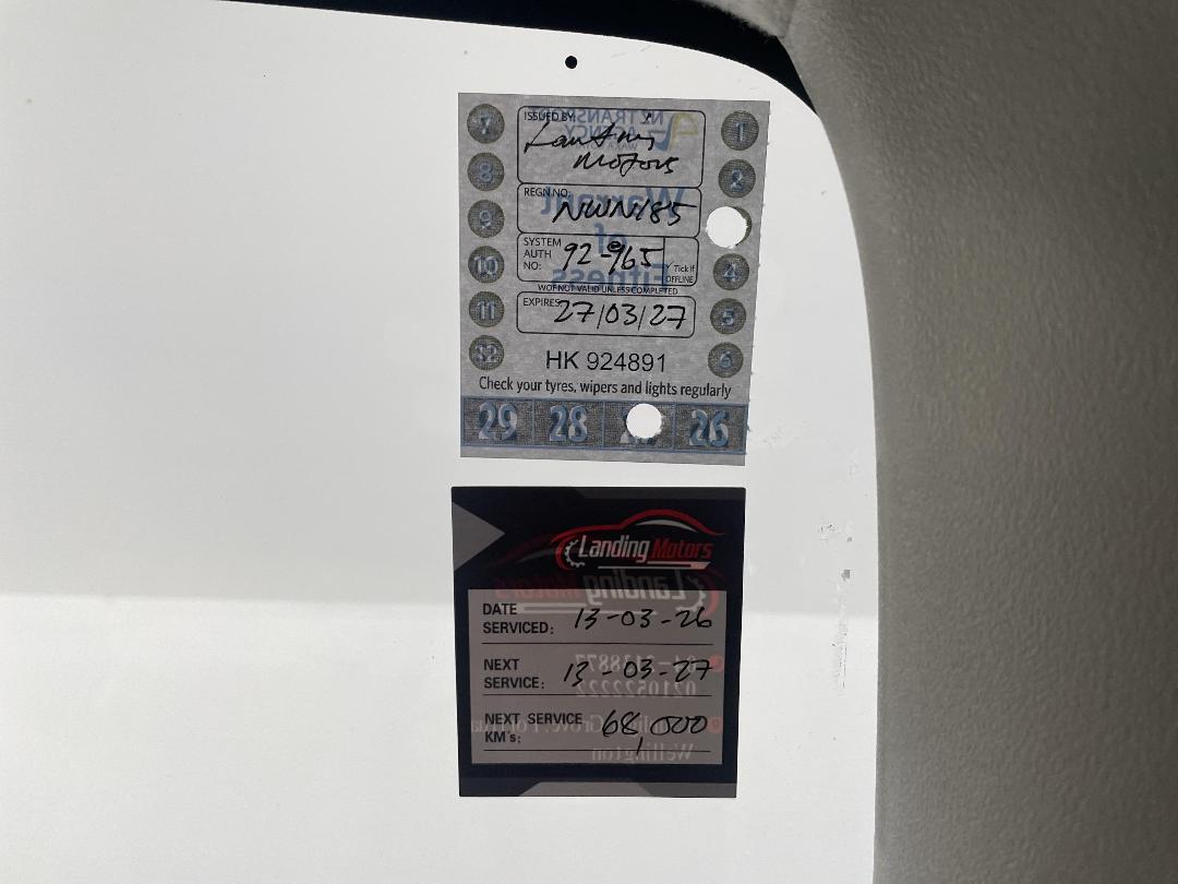 Photo '29' of Toyota Hiace