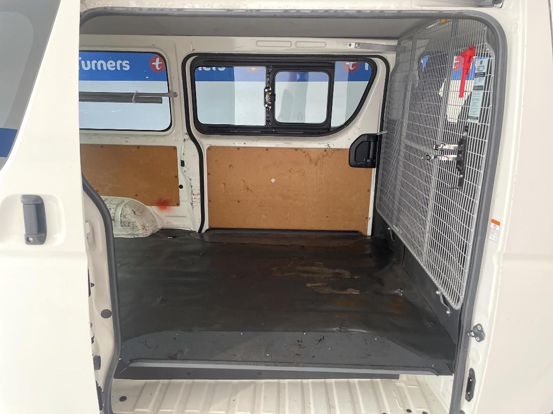 Photo '19' of Toyota Hiace