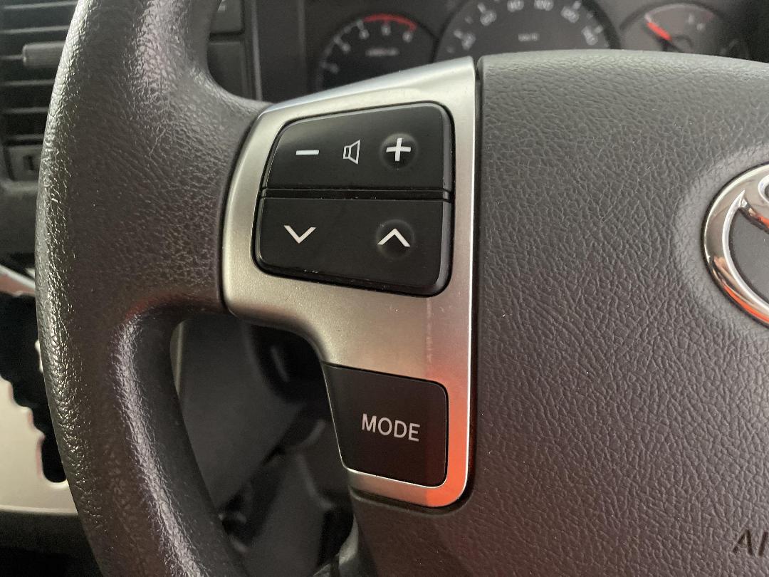 Photo '24' of Toyota Hiace