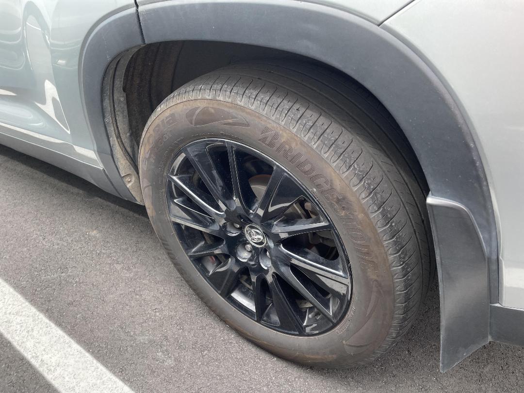 Photo '9' of Toyota Highlander GXL Photo '9' of Toyota Highlander GXL