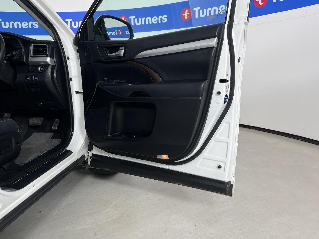 Photo '15' of Toyota Highlander