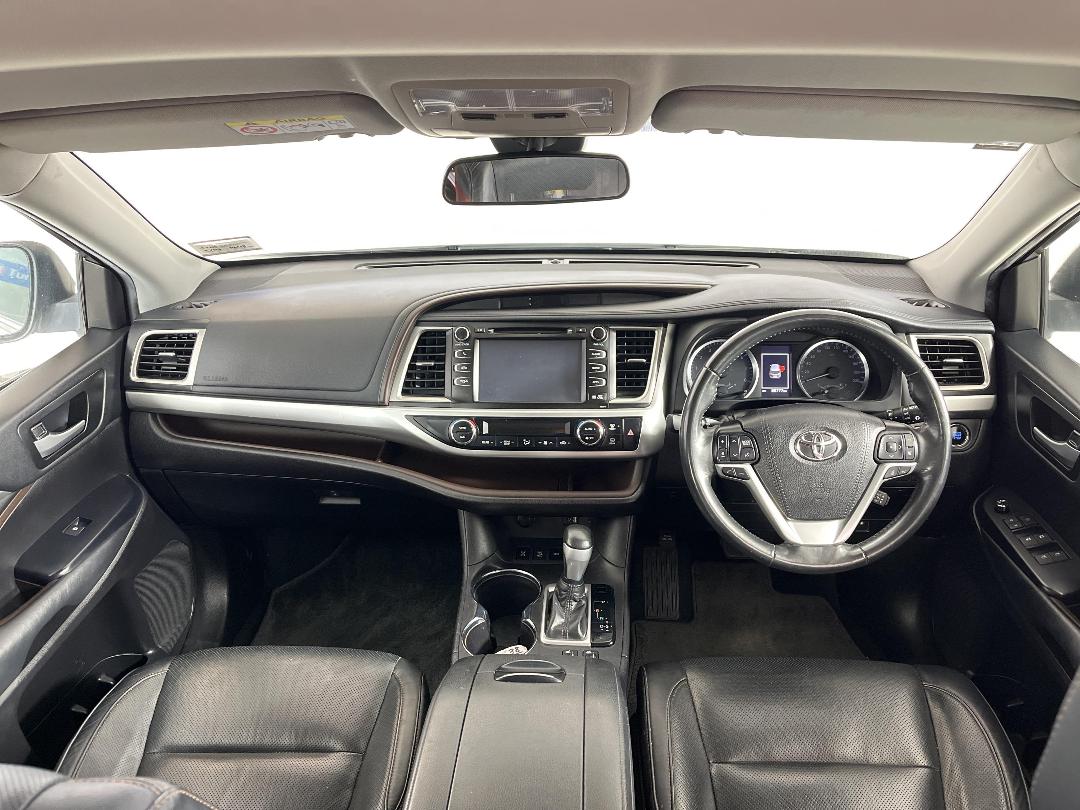 Photo '17' of Toyota Highlander