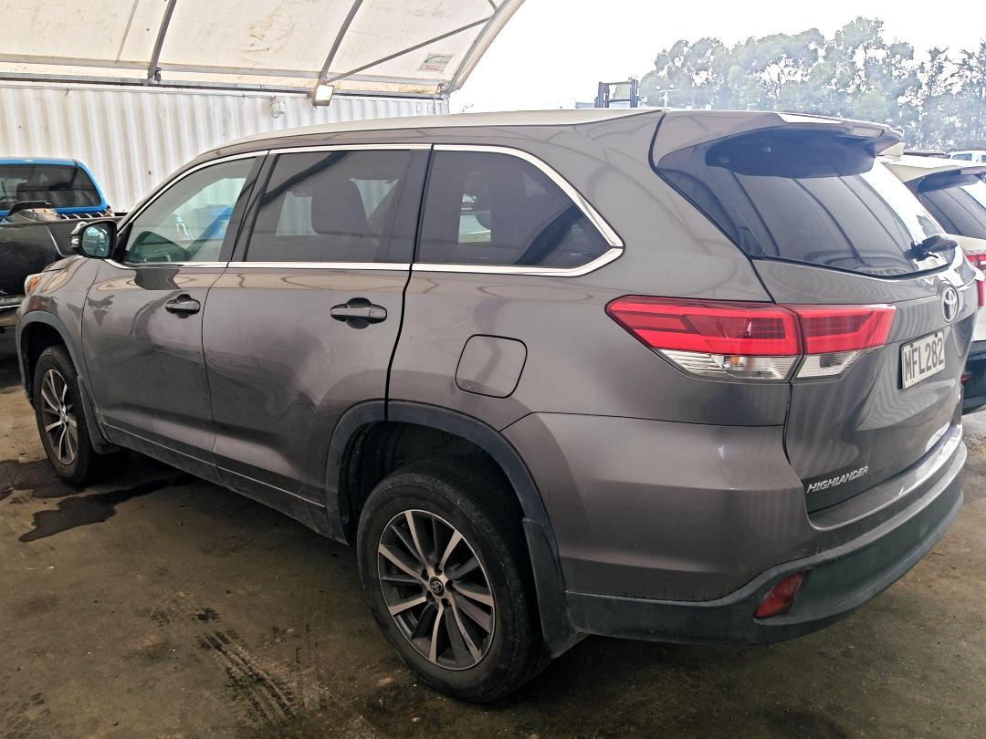 Photo '8' of Toyota Highlander GXL