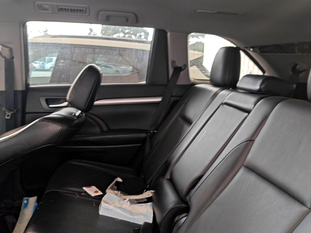 Photo '12' of Toyota Highlander GXL