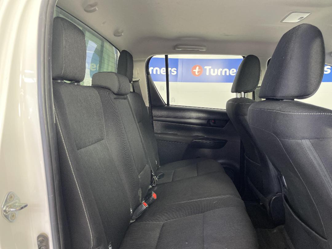 Photo '20' of Toyota Hilux