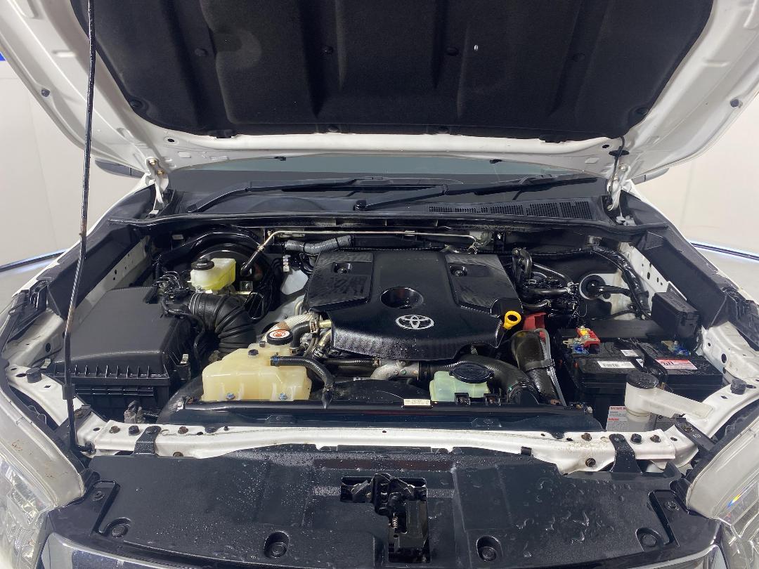 Photo '13' of Toyota Hilux