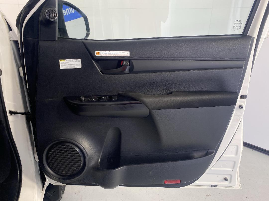 Photo '15' of Toyota Hilux