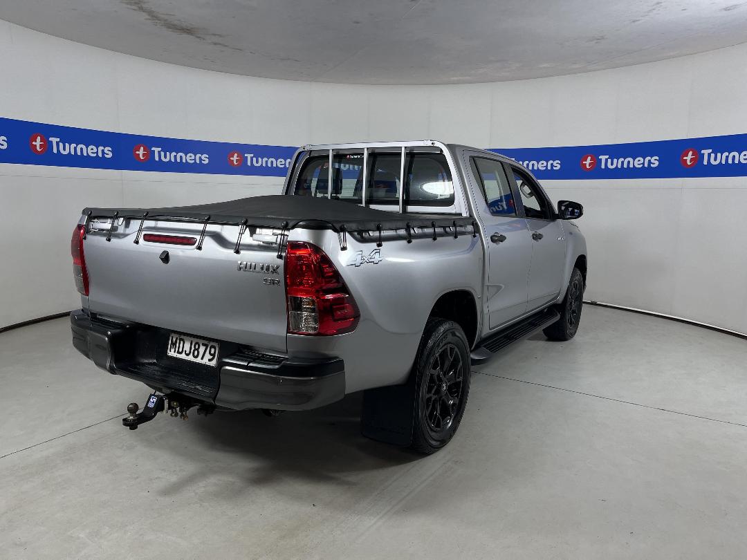 Photo '7' of Toyota Hilux