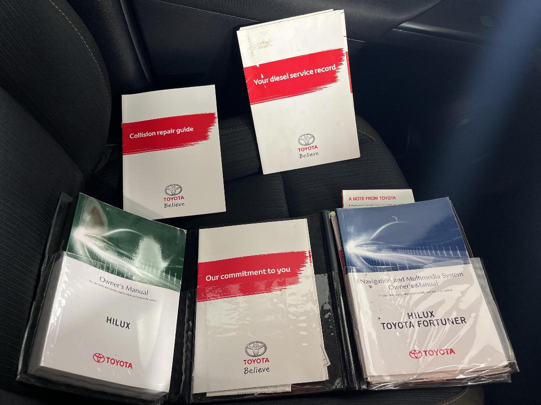 Photo '27' of Toyota Hilux