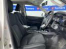 Thumbnail '16' of Toyota Hilux Thumbnail '16' of Toyota Hilux