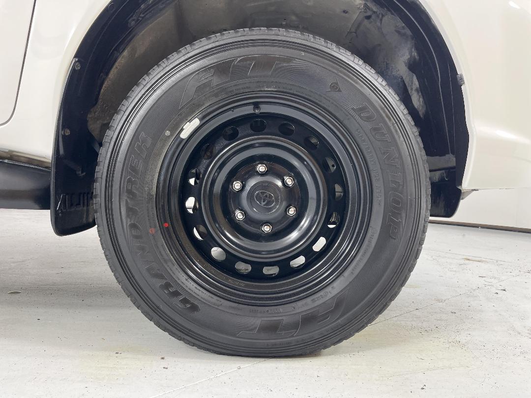 Photo '9' of Toyota Hilux