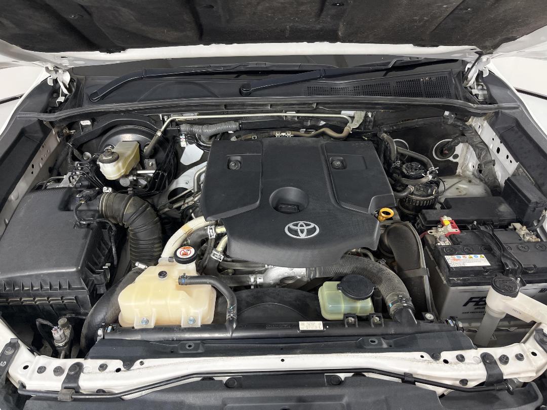 Photo '13' of Toyota Hilux