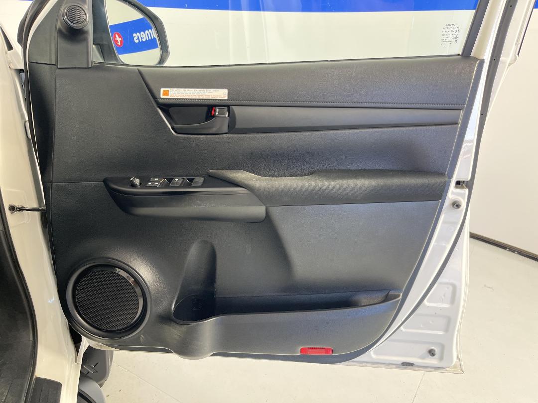 Photo '15' of Toyota Hilux