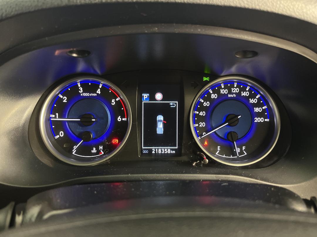 Photo '21' of Toyota Hilux