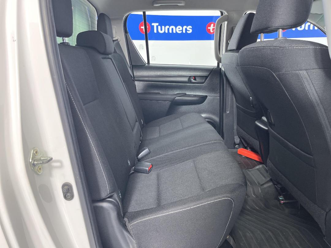 Photo '20' of Toyota Hilux