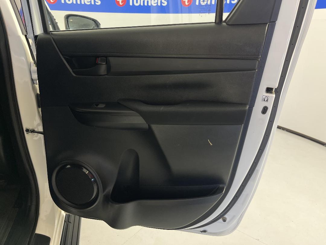 Photo '19' of Toyota Hilux